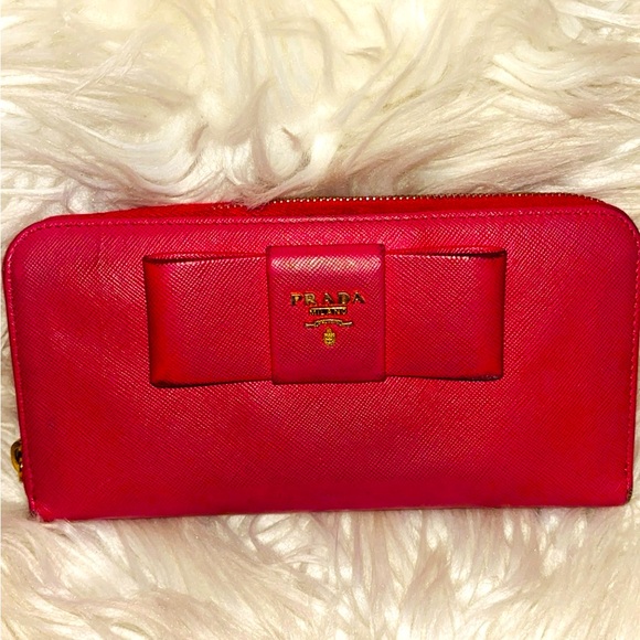 Authentic Prada Safiano Long Pink Wallet. Clean and Pristine! - Picture 3 of 8